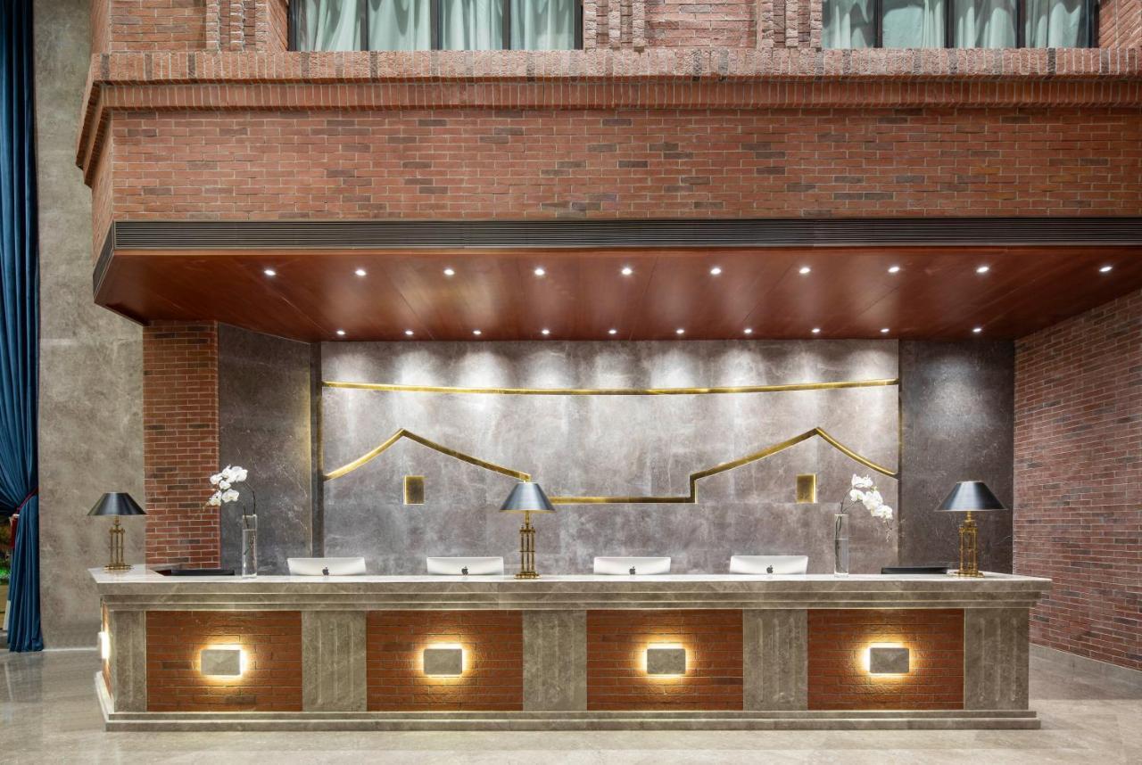 Kunming Huiyue Wyndham Hotel Exterior photo