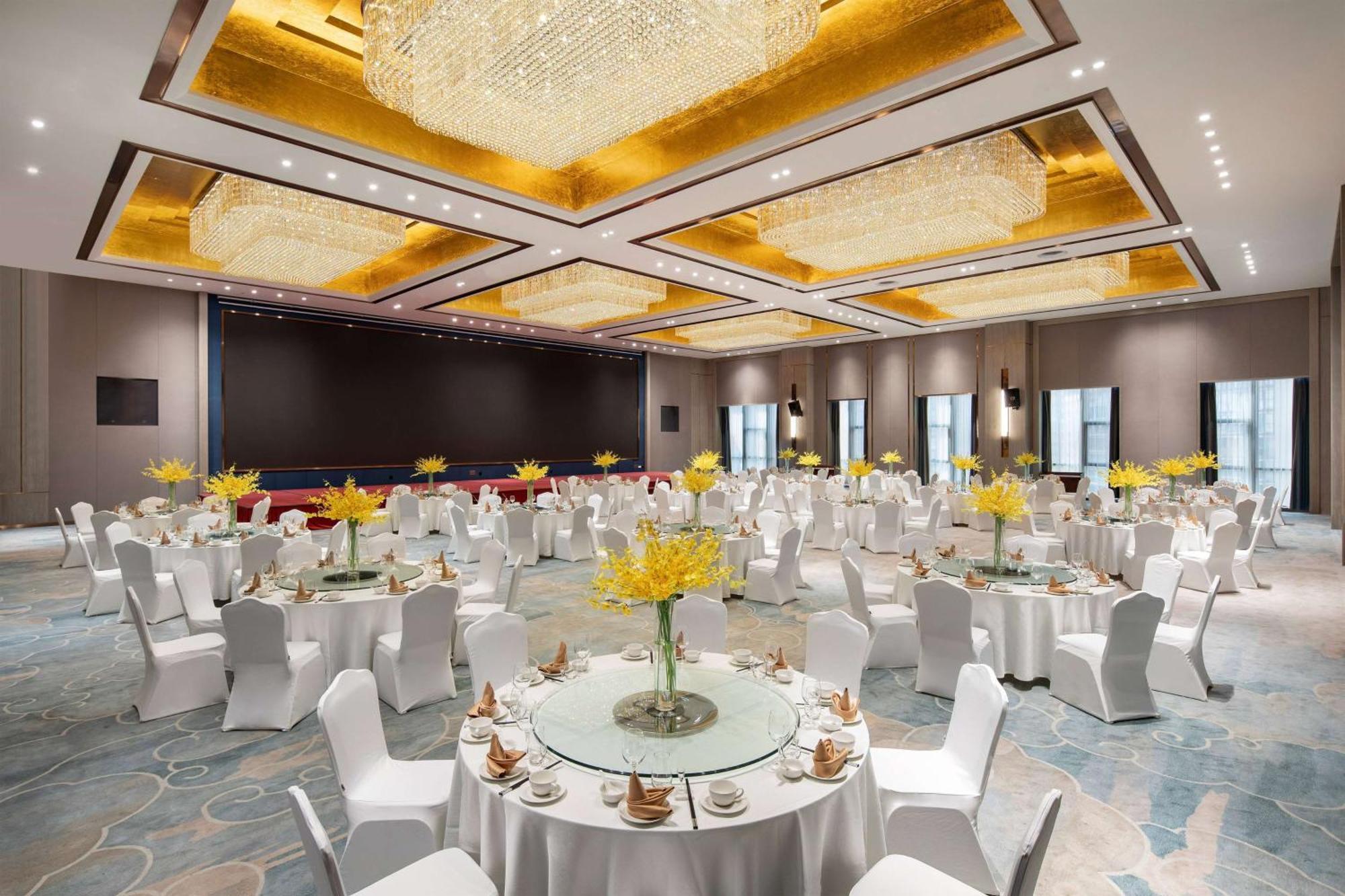 Kunming Huiyue Wyndham Hotel Exterior photo