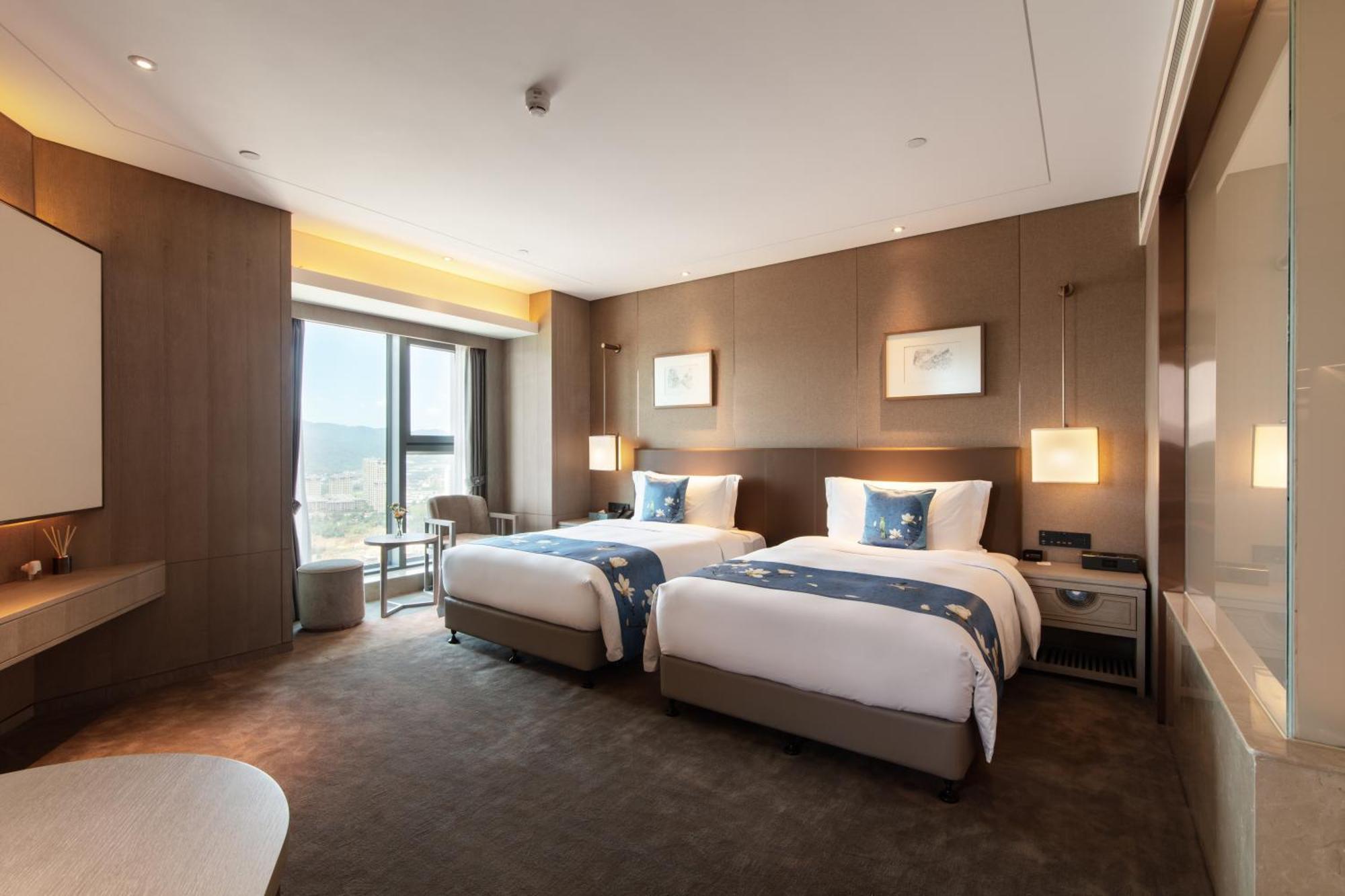 Kunming Huiyue Wyndham Hotel Exterior photo